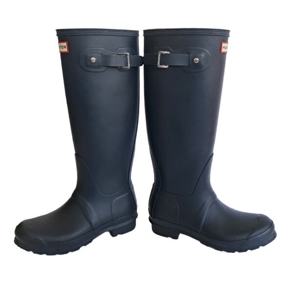 HUNTER Iconic Original Tall Rain BOOTS Size 6 Navy Blue Preppy - Picture 1 of 9